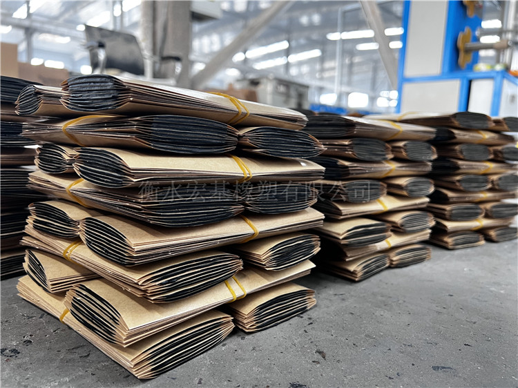 丁基膠條3.jpg 丁基膠條3.jpg